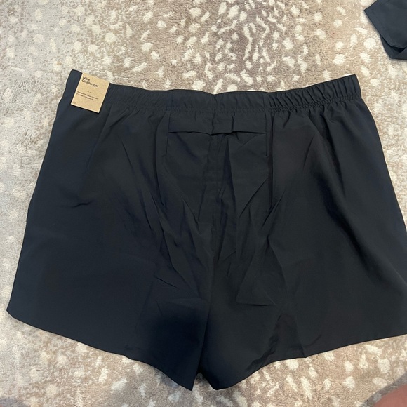 Nike Shorts NWT - Picture 2 of 3